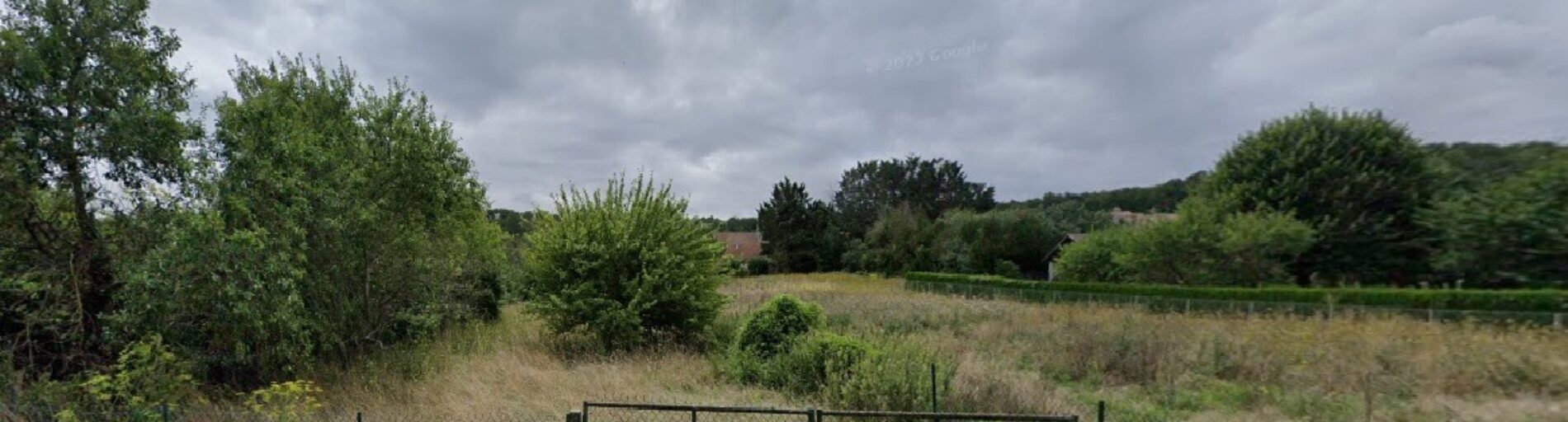 Terrain constructible de 1200m²